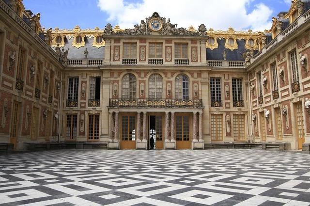 AdamKinnwall / Pixabay Versailles
